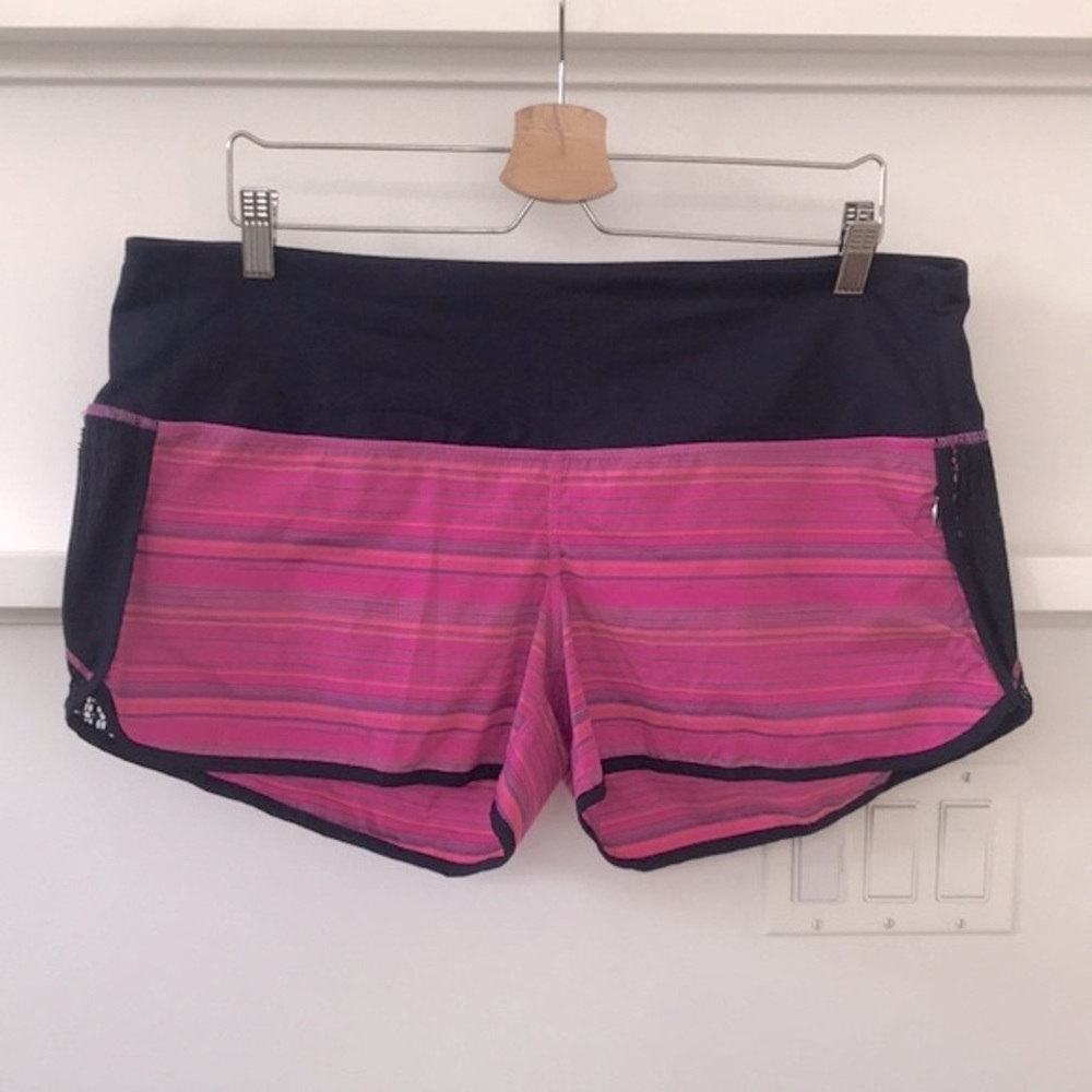 Lululemon Run: Sun Sprinter Short - Picture 2 of 6